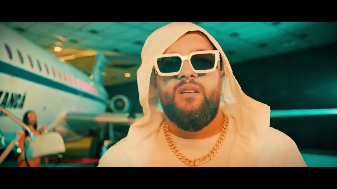 Tzanca Uraganu - Nu stati in fata la boss [videoclip oficial]