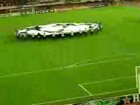 Slavia Praha-Steaua Bukurešť...začátek utkání