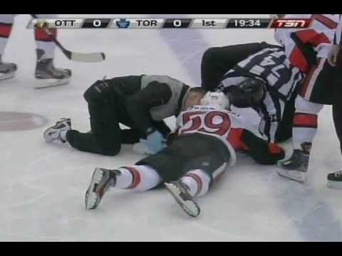 Frazer McLaren KO's Dave Dziurzynski  (March 6 2013)