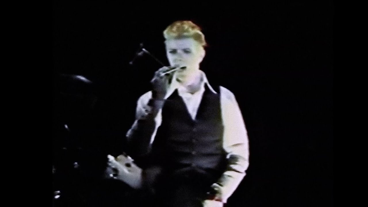 David Bowie - Word On A Wing - Vancouver 1976 (remastered) - YouTube