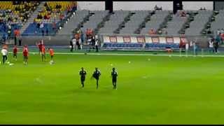 preview picture of video 'احماء عجيب من حكام مباراة المغرب وتونس'
