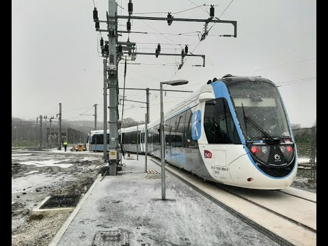 Tram T13 : La première rame dévoilée !