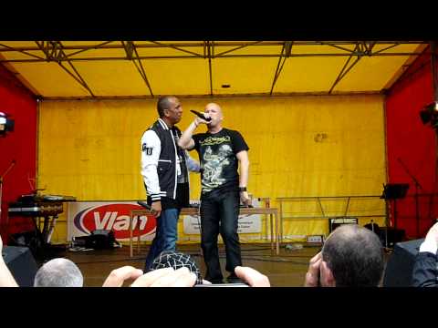 Benny B - Mais vous êtes fous (Live @Tubize 6 juin 2010)