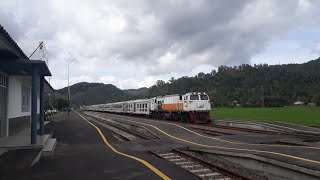 preview picture of video 'Stasiun Kebasen Baru - CC2061377 KA 10F Argo Dwipangga Fakultatif'