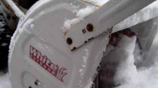 preview picture of video 'white snow blower  made by MTD canada'