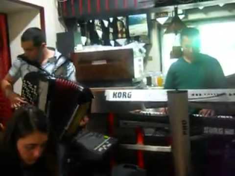 Igor Cosic Giga &  Zeljko Radovanovic- Kolo uzivo