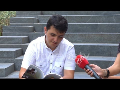 Talenti “thyen” autizmin, pasioni në të shkruar i 19-vjeçarit, Tarkan Bashllarit