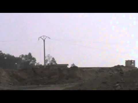 اصوات الاشتباكات بين كتائب الجيش الحر وقوات النظام في محيط كتيبة الصواريخ في دير الزور