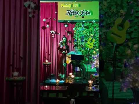 Thể hiện bởi Minh Oanh