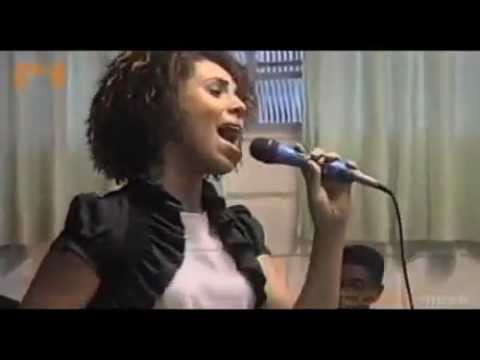 Paloma Possi (raiz coral) - Marca da Promessa