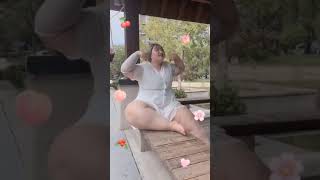 Download lagu Thiiiiick legged BBW mp3