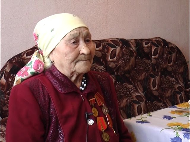 Баба Клава - рыбачка