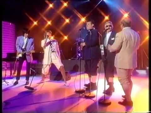 Rod Stewart And Ron Wood - Hot Legs (Live)