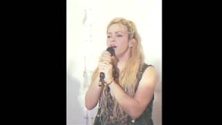 Shakira - Toneladas (live from Miami)