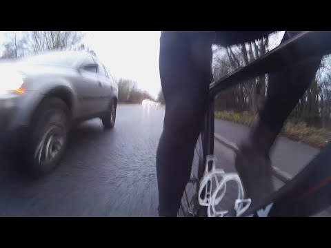 KN54HBZ - Fast, Close, Lazy, Selfish Overtake