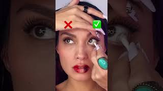 How to Put in Contacts for Beginners 👁  #Shorts