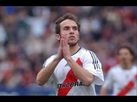 RIVER EL MAS GRANDE . siempre .