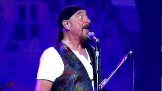 Jethro Tull's Ian Anderson plays TAAB