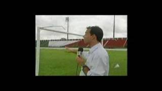 Medidas oficias de um campo de futebol profissional - REGRA 1 da FIFA