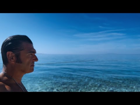 William T. - The Sea [LYRICVERSION]