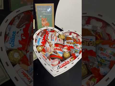 Сладкий бокс для девушек, Подарочный бокс со сладостями, Набор сладостей на день рождения, Подарки для жены - фото 1 - id-p1796720122