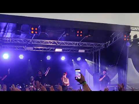 KOOL SAVAS x badmomzjay - Nie mehr zurück / deine Mutter (live Oldenburg)