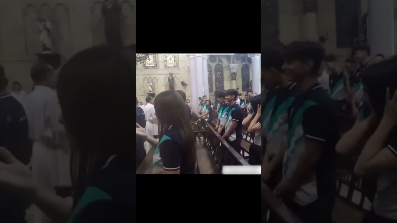 축복 내리다 다른걸 준 신부님 ㅋㅋㅋ