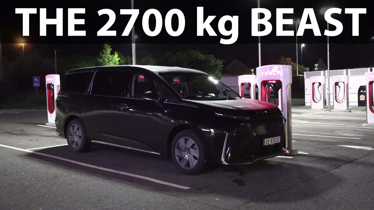 Maxus Mifa 9 acceleration, braking and noise test