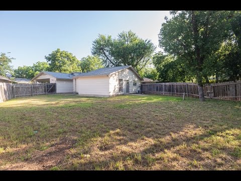 Two Bedroom Duplex - Minutes to N Lamar and Mopac property video