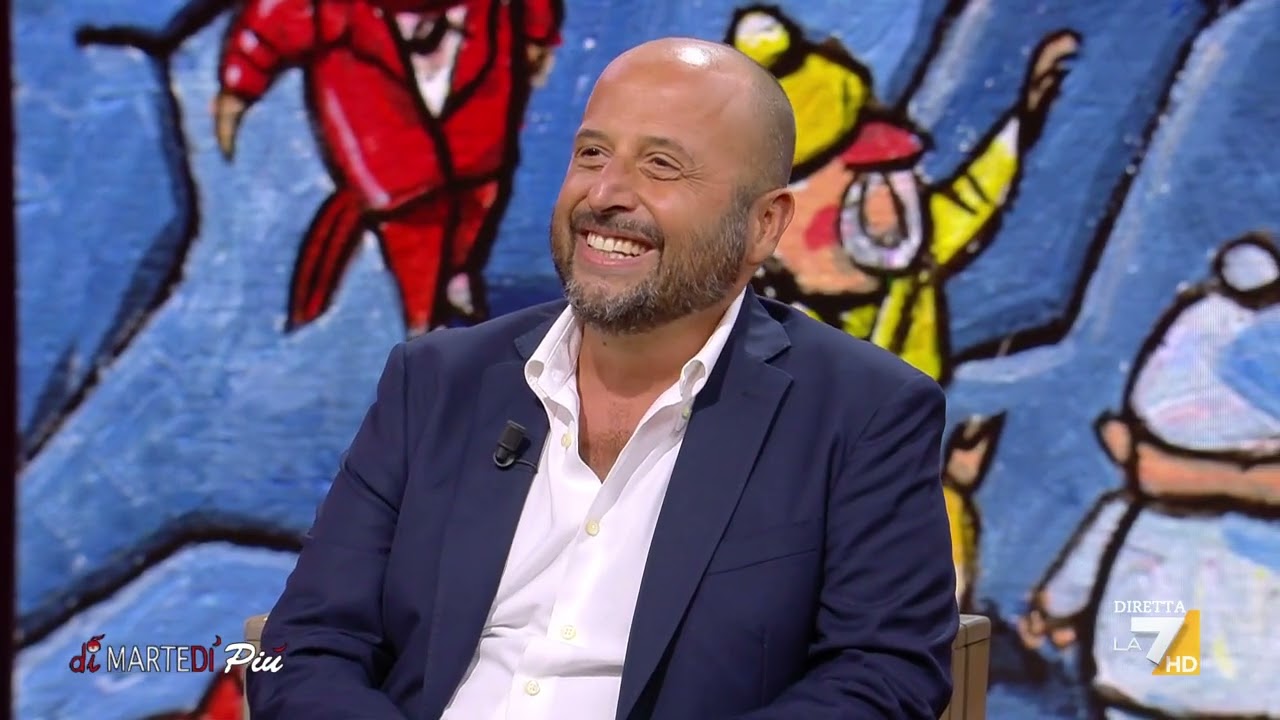 Andrea Pennacchioli: "Non abbiamo più voglia di distinguere verità e bugie"