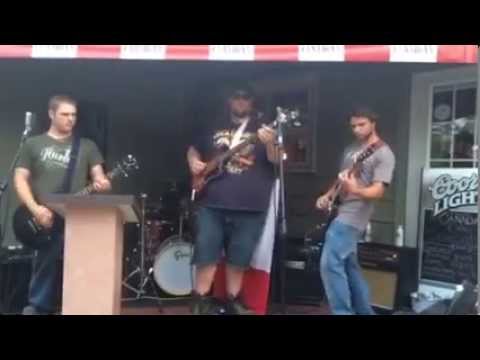 Barrel Burner - "She's Not Fat, She's Easy to See", Live