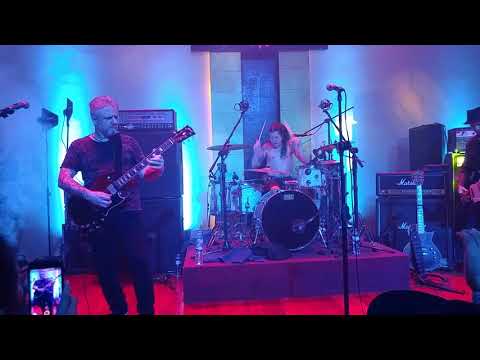 12. Harem Scarem- Mandy (Live at Johnny B Good)