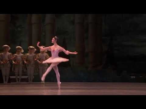 SLEEPING BEAUTY - Princess Aurora Act 1 Variation (Fumi Kaneko - Royal Ballet)