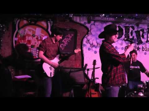 Shaky Jake feat. N. Dobkin - Midnight rider / DeFAQto