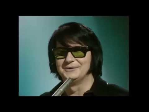 ROY ORBISON IN THE ROLF HARRIS SHOW (10 - 14 - 72)