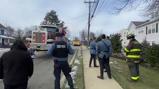 Car Leave Parkway And Crash into Building in Clifton