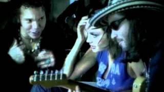 Video Mi Bombón de Andrés Cabas