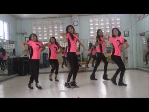 Girls(X)treme - Hot Issue Dance Cover