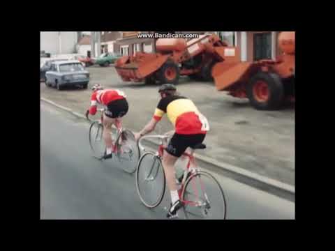 E3 Harelbeke 1978 - Freddy Maertens graisse la patte à Jan Raas