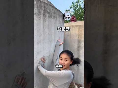 Cewek ini nemu markas buat di jadiin rumah bioskop, tapi endingnya...