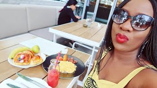 EMIRATES FIRST CLASS LOUNGE + MEETING GOVERNOR AMBODE