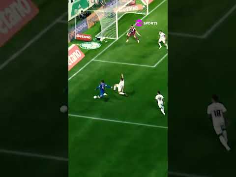 MAURÍCIO DEIXOU O RIVAL DE BUNDA NO CHÃO! O COME NA ZAGA FOI MARAVILHOSO, SÓ FALTOU O GOL #shorts