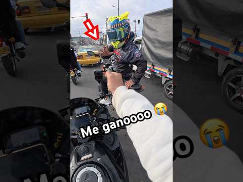 Si me GANA EN piedra papel o tijera le tanqueo la MOTO #humor #risas #motos #biker #calles