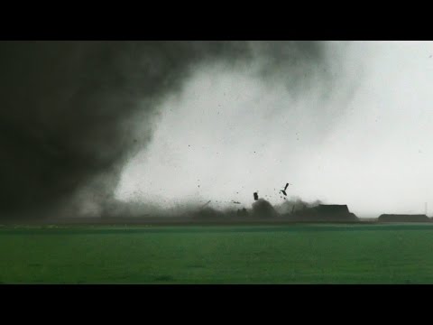 ERSTAUNLICHE Tornados aus nächster Nähe in der Nähe von Dodge City, KS am 24.05.2016