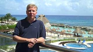 preview picture of video 'Travel Careers: Mark Ewing from the Aventura Spa'