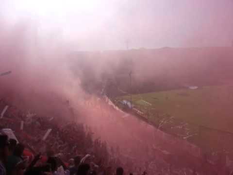 "La Banda de la Quema - Recibimiento x Unión de Santa Fé" Barra: La Banda de la Quema &bull; Club: Huracán