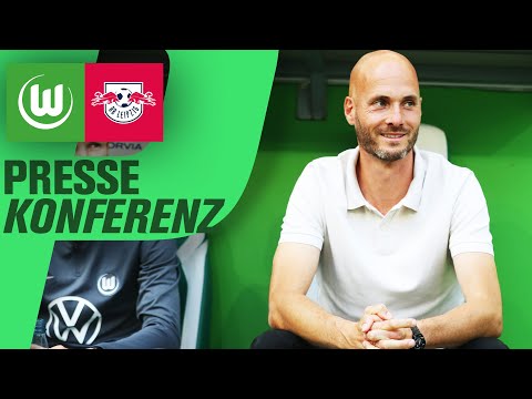 RE-LIVE I PK mit Paul Simonis vor VfL Wolfsburg - RB Leipzig | Bundesliga 2025/26