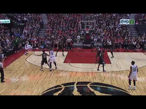 NBA, playoff 2017, Raptors vs. Bucks, Round 1, Game 1, Move 43, P.J Tucker, travel