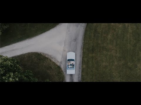 Kim & Jamie || An Elmore Court Wedding