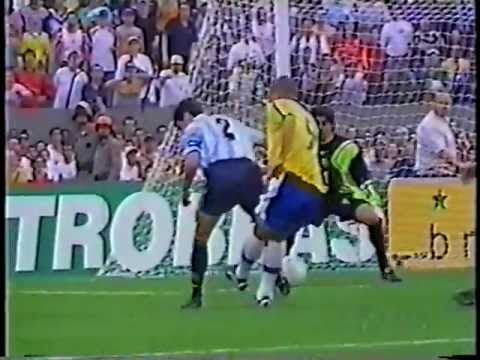 Brasil 4x2 Argentina - 1999 - Amistoso - Três gols de Rivaldo